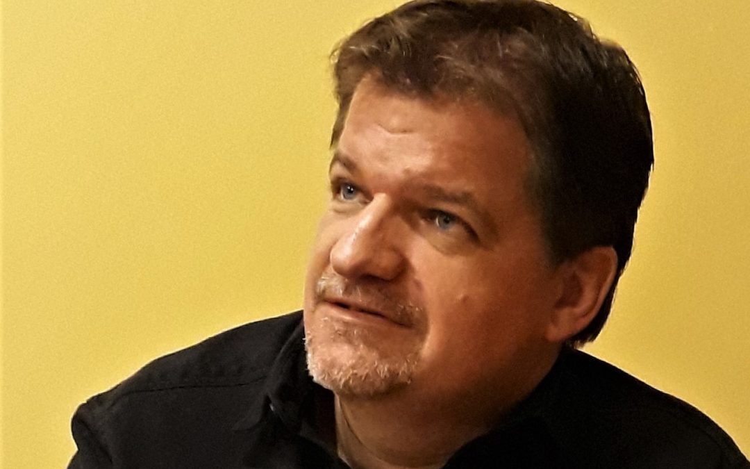 Íróként magányos hős az ember – Beszélgetés Czéh Zoltánnal