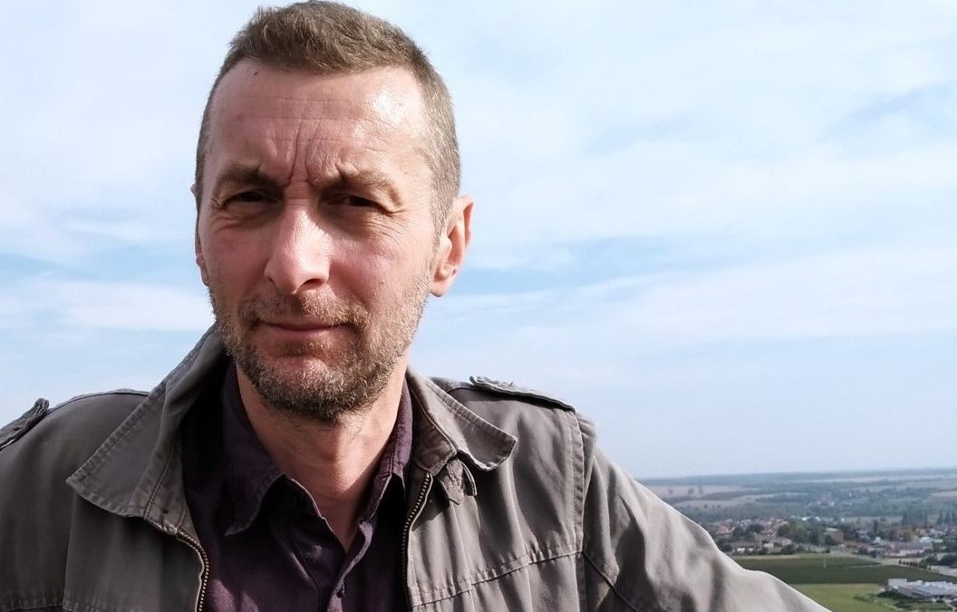 Nincs sorrend a traumákban – Beszélgetés Kisantal Tamással