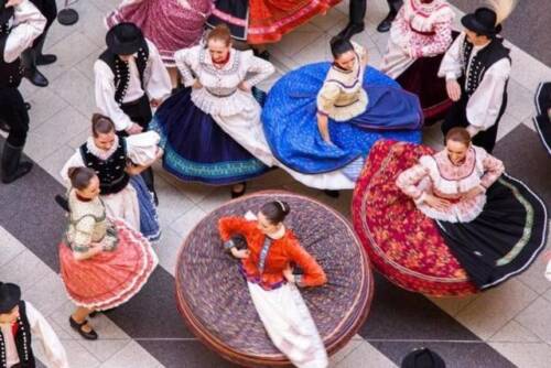 Vasember a táncházban