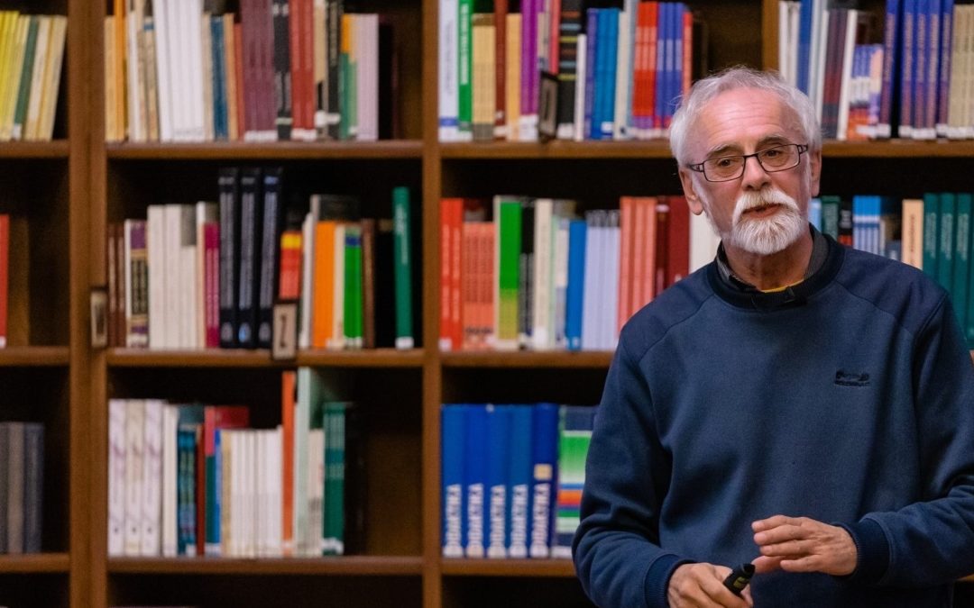 A gödöllői kastély igazi személyiség – Beszélgetés Varga Kálmánnal