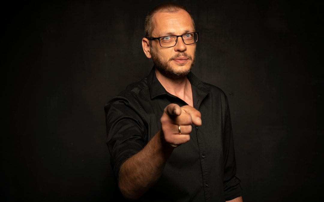 A maciméz derűs végzete